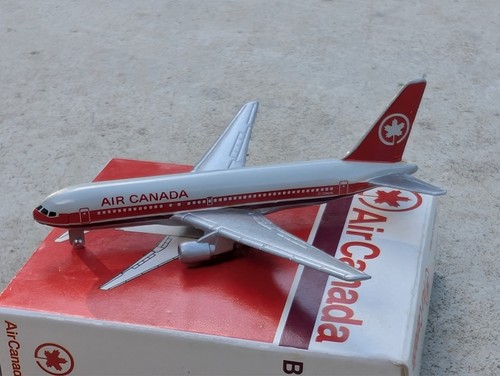 Schabak air canada 600 - air,